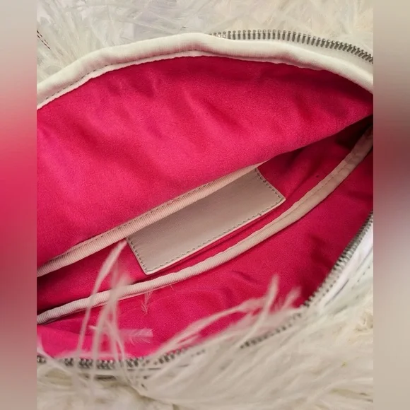 ✨✨✨HOST PICK✨✨✨ OFF-WHITE Leather & Ostrich Feathers Bum Bag Large Pre-Owned - Picture 12 of 12